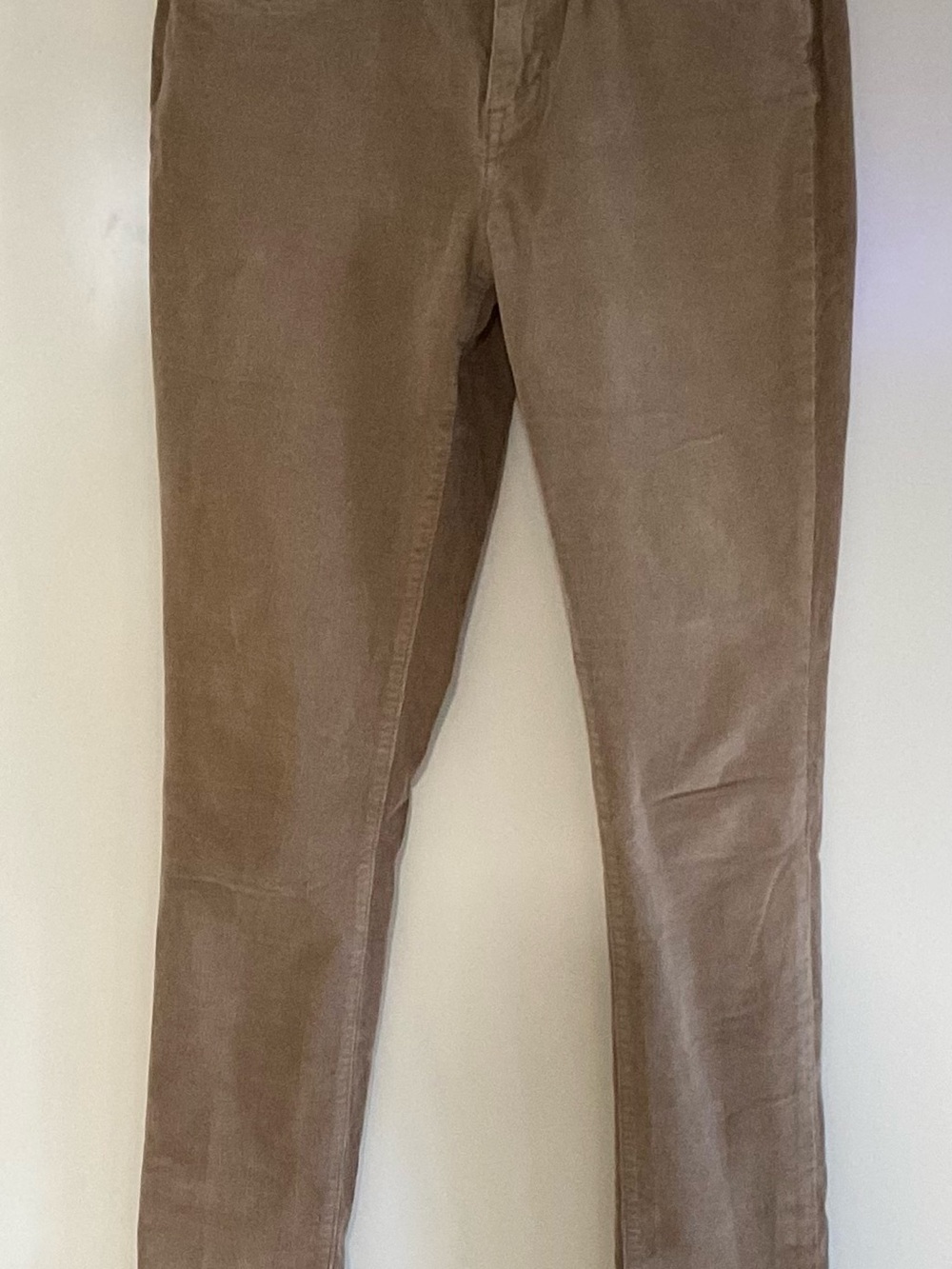 GAP Women's Skinny Corduroy Jeans in Tan